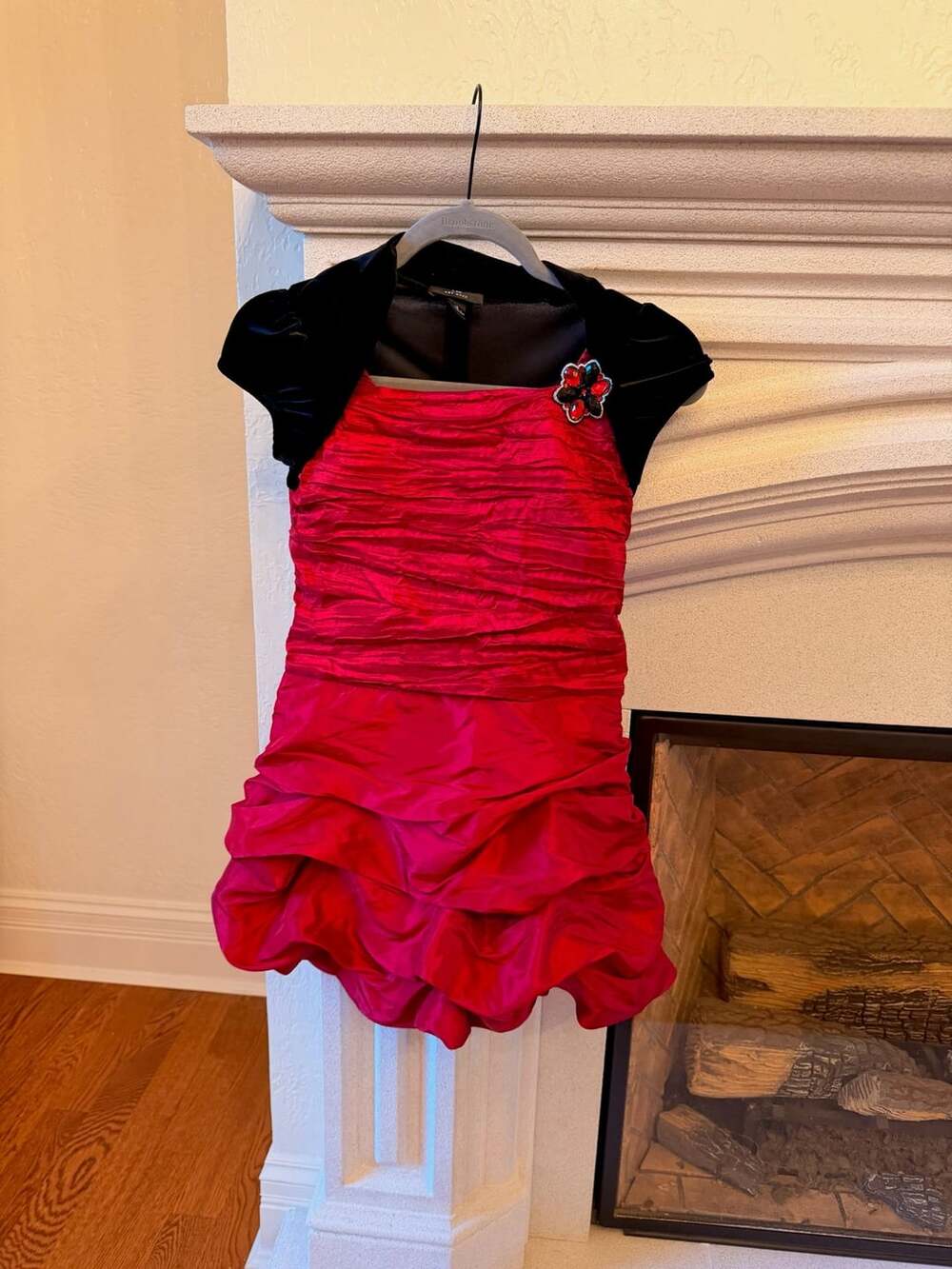 Amy Byer Dress Size 12 Red Taffeta Ruched Bubble Formal Party